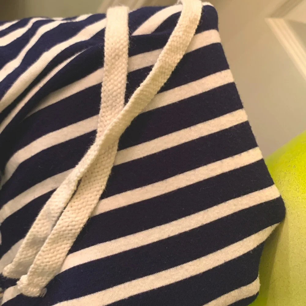 Adorable HEART & HIPS Hoodie Dress - Picture 12 of 13